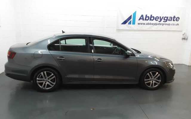 2016 Volkswagen Jetta 2.0 TDi 150PS Bluemotion Tech SE 4 Door Saloon 6-Speed Manual