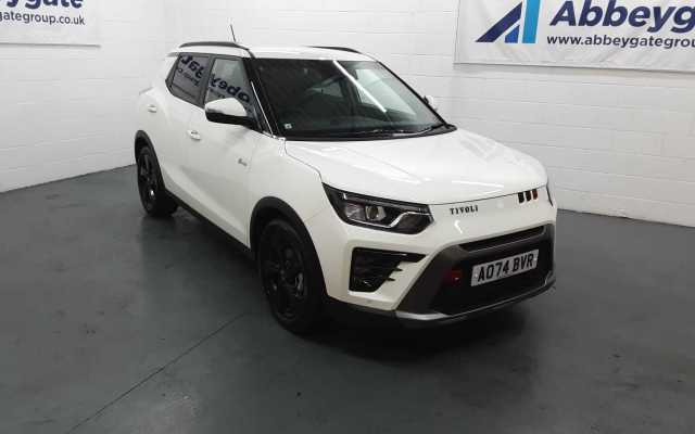 KGM Tivoli 1.5 163PS K40 5 Door Auto 5 Door Petrol Grand White